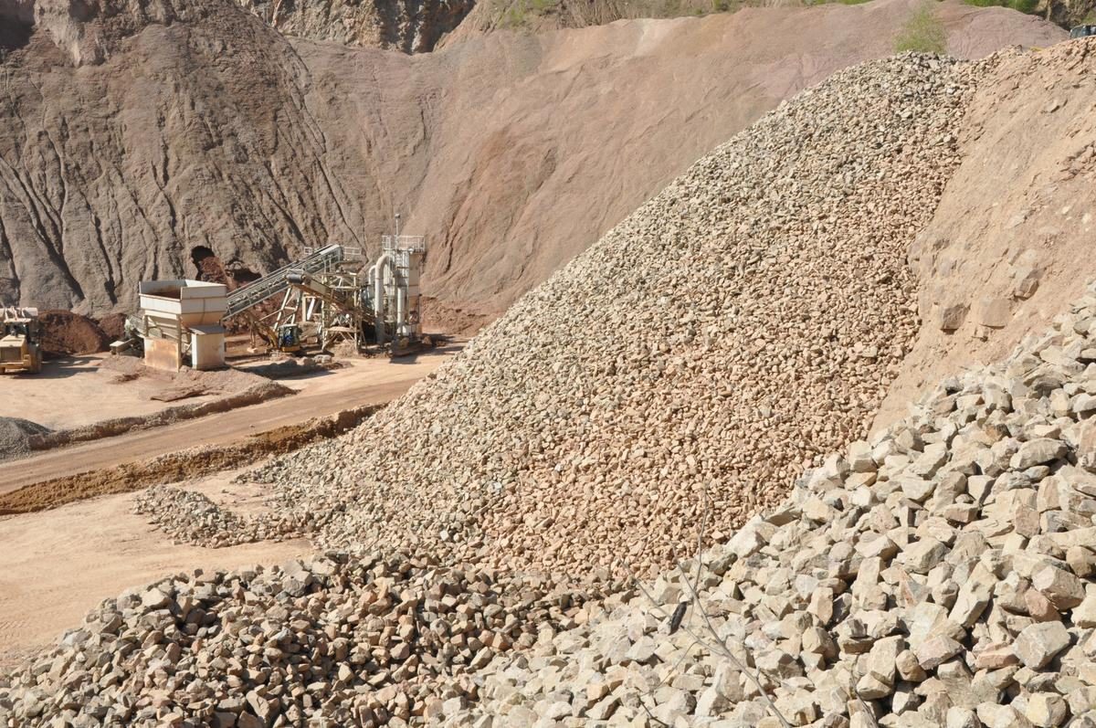 Quarry aggregates and crushed stone